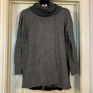 NWOT Cabi black/white cowl neck swing fit sweater - sz Small (but fits Large)